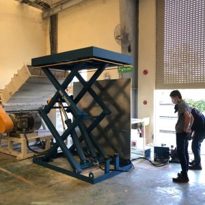 Bàn nâng thủy lực nhiều tầng cắt kéo